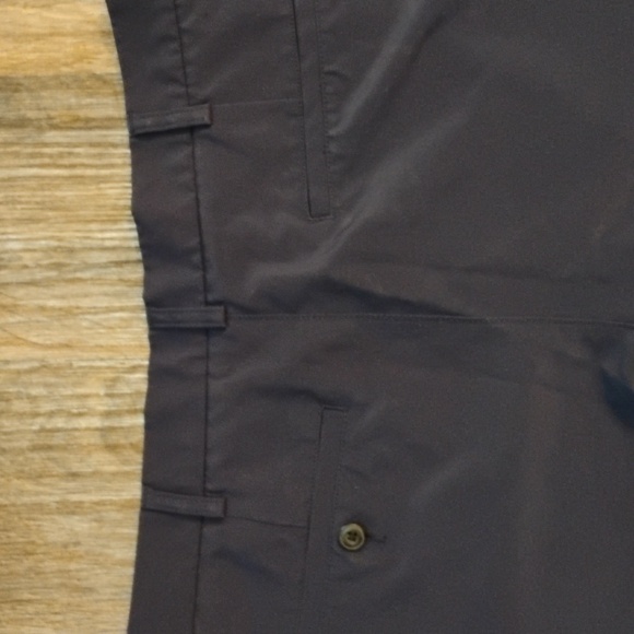 Links Edition Men's Flat Front Solid Golf Short with Comfort Waist. - Picture 9 of 9